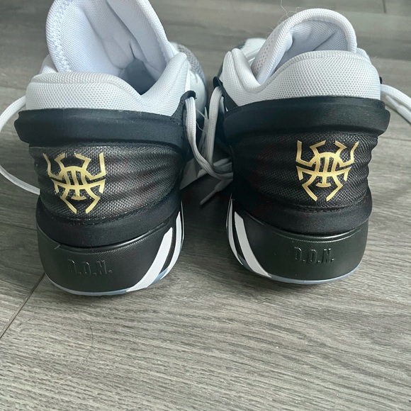 Men’s ADIDAS Donovan Mitchell D.O.N. Issue #2 shoe - Picture 4 of 6